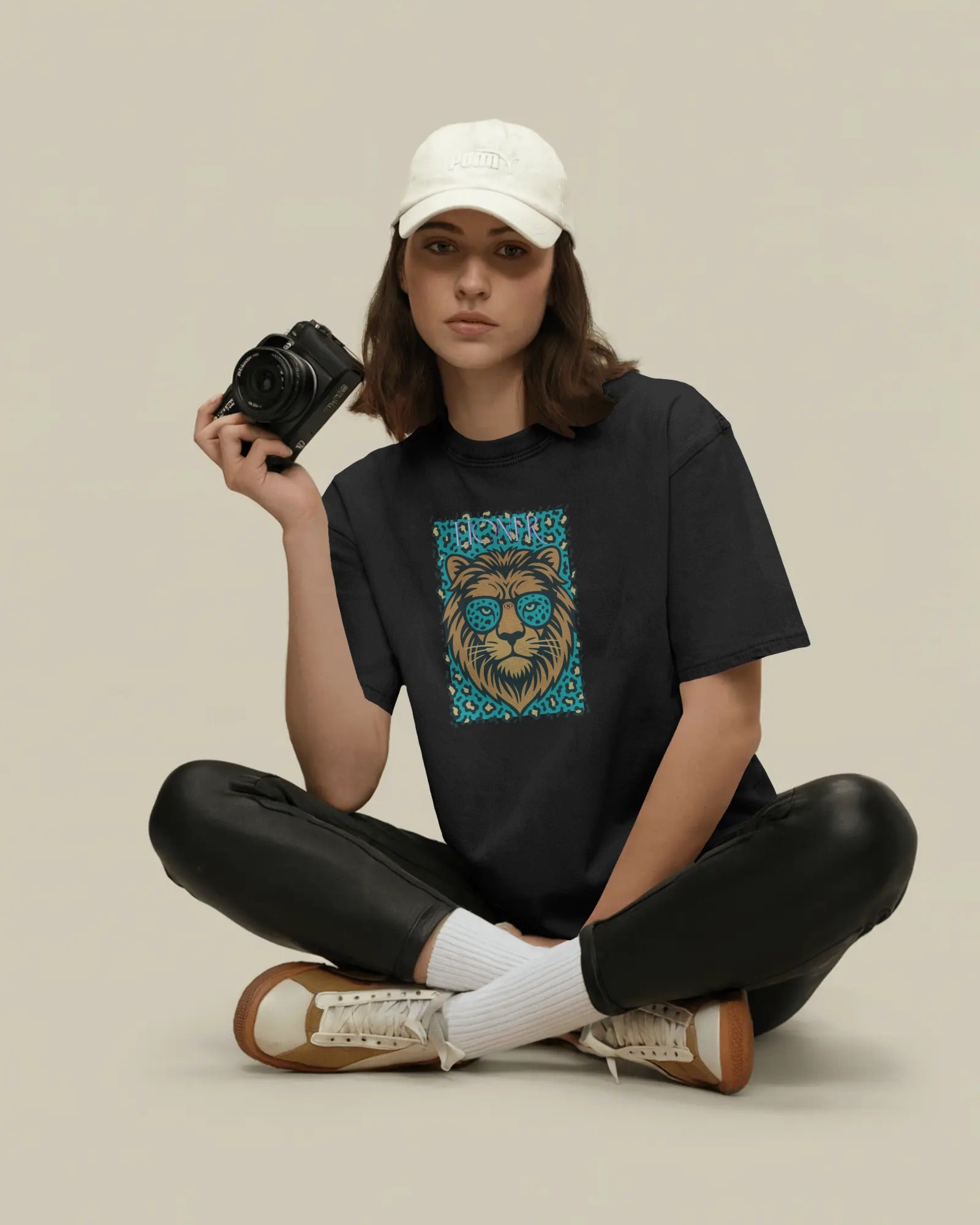 Honer Lion – Women’s Classic T-Shirt